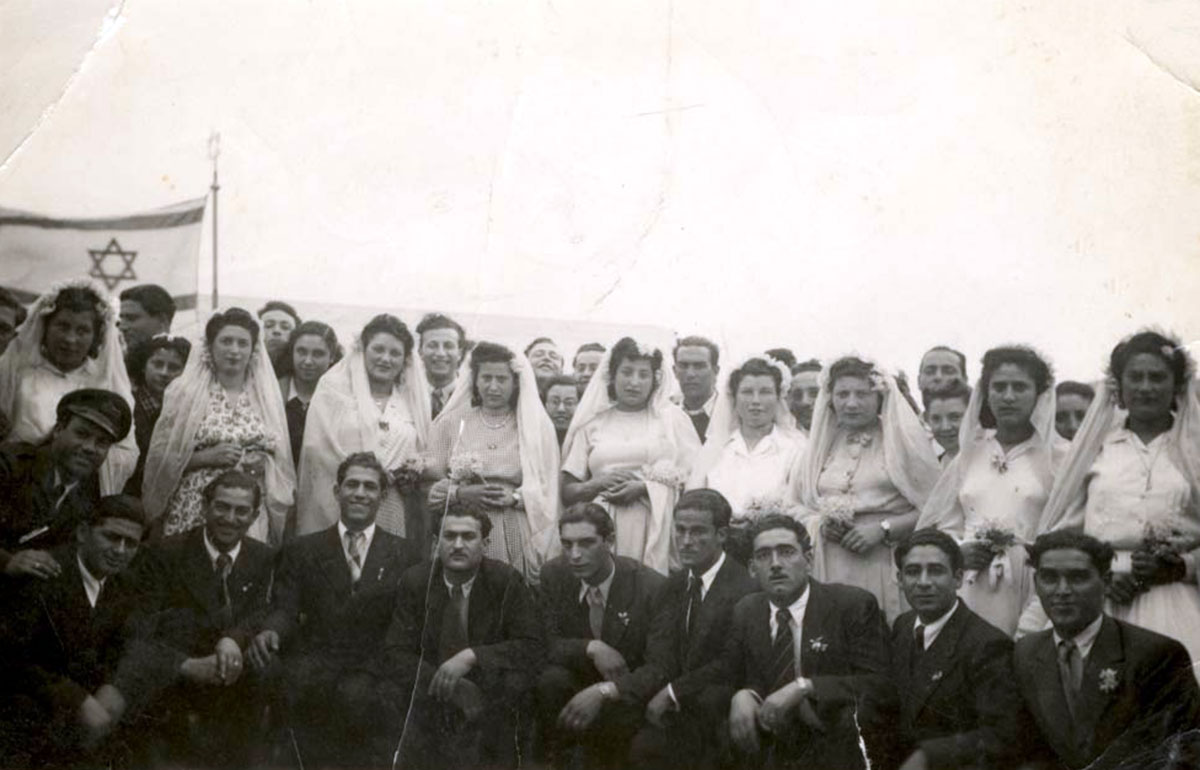 Wedding of nine couples who survived the Holocaust