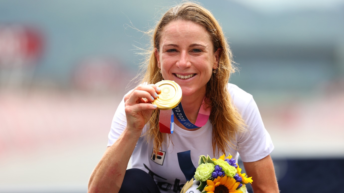 Annemiek van Vleuten’s Gold Medal.
